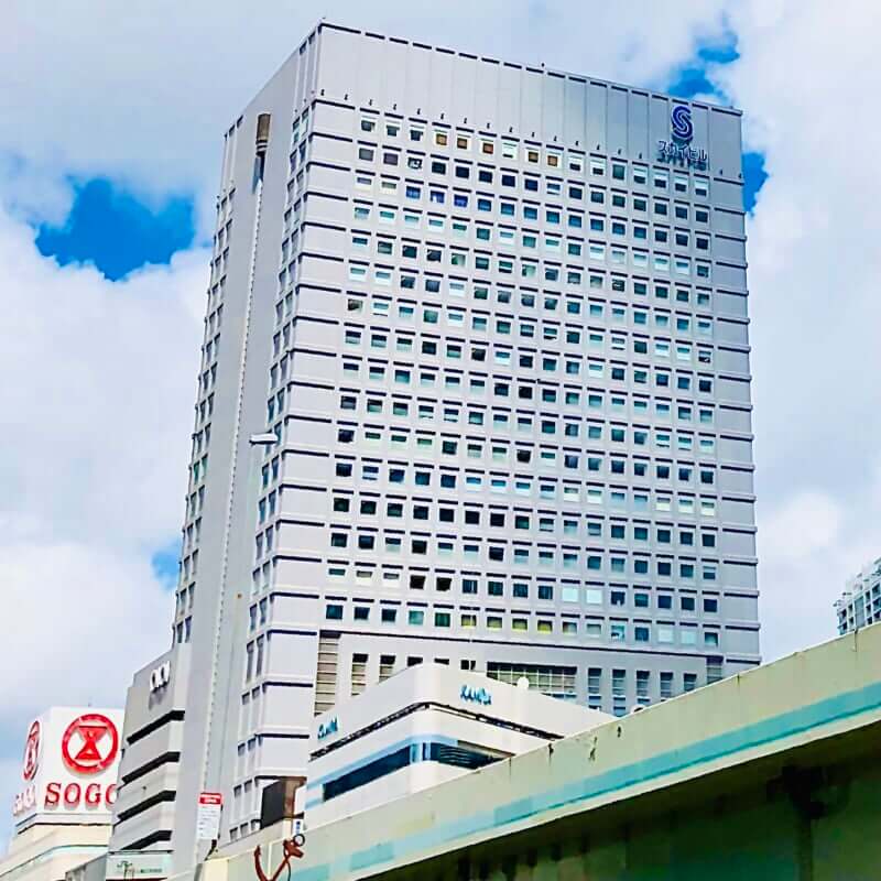 横浜駅東口前　ヨコハマ・スカイ